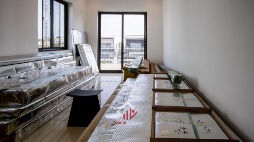 Luxury 4-Bedroom Mansion with Cinema Room and Boys’ Quarters in Adjiringanor | Samsvista