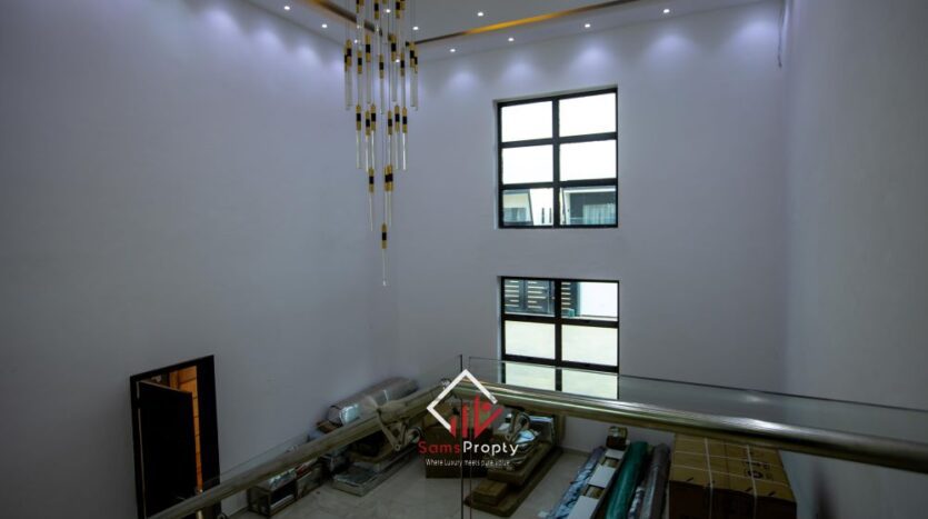 Luxury 4-Bedroom Mansion with Cinema Room and Boys’ Quarters in Adjiringanor | Samsvista