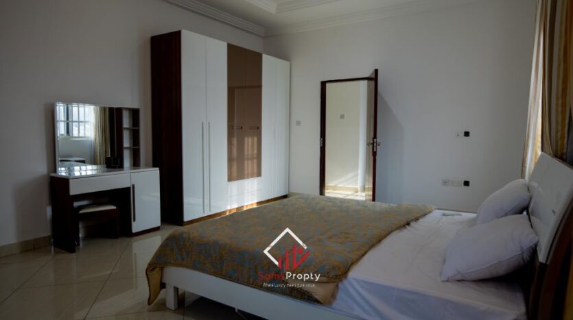 Modern 3-Bedroom Apartment in a Stylish Villa at Adjiringanor | Samsvista