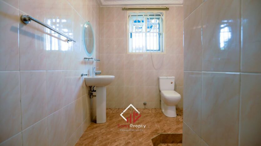 Luxurious 5-Bedroom Mansion with Cinema Room, Study, and Boys’ Quarters for Rent in Spintex | Samsvista