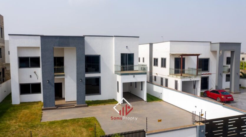 Luxury 4-Bedroom Mansion with Cinema Room and Boys’ Quarters in Adjiringanor | Samsvista