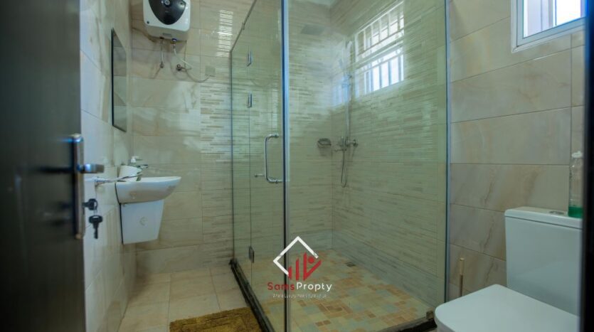 Luxurious 4-Bedroom Mansion with Boys’ Quarters in NTHC Adjiringanor | Samsvista