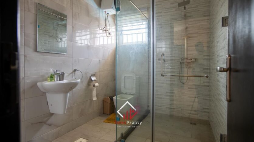 Luxurious 4-Bedroom Mansion with Boys’ Quarters in NTHC Adjiringanor | Samsvista