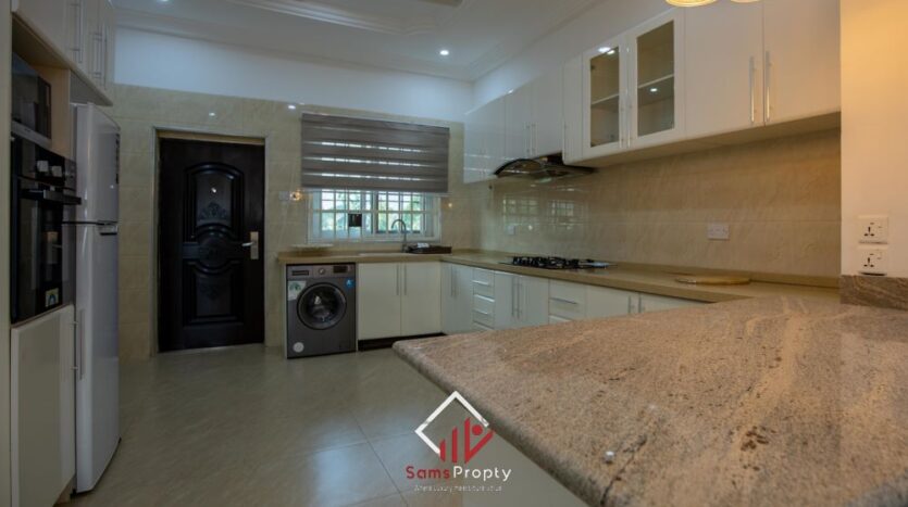 Modern 3-Bedroom Apartment in a Stylish Villa at Adjiringanor | Samsvista