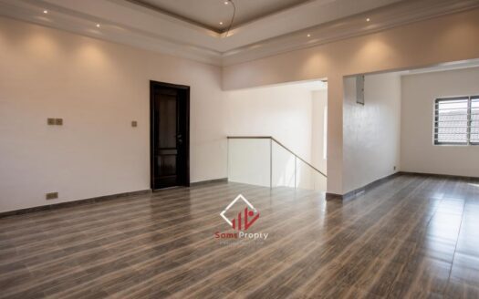 LUXURY 4 BEDROOM HOUSE FOR RENT