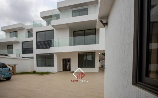 Luxurous 5 Bedroom House – Adjiringanor (0015) | SamsVista